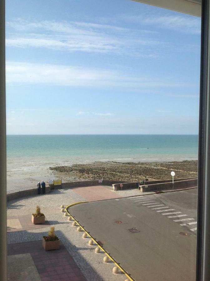 Blanc D'Ecume Appartement Ault Buitenkant foto